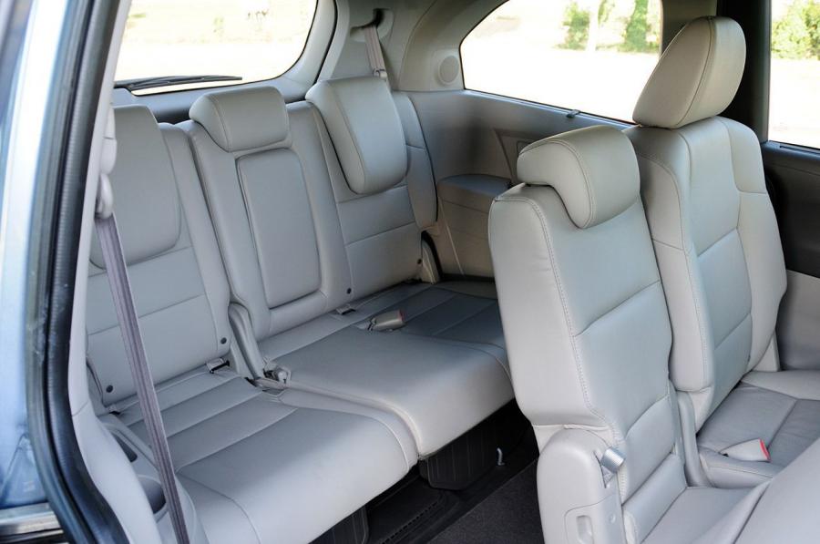  Honda Odyssey 2011 года  (фото 14 из 162)